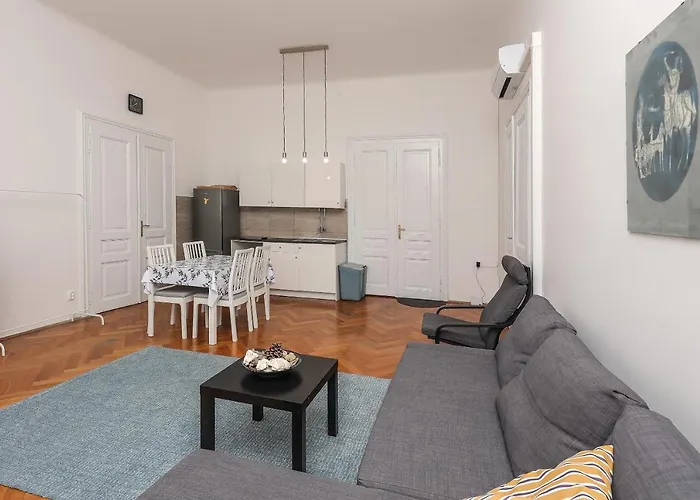 Splendid View * أوباتيا